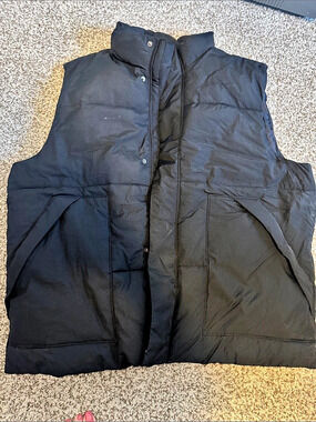 Old Navy Men's Black Puffer Vest XXL Tall